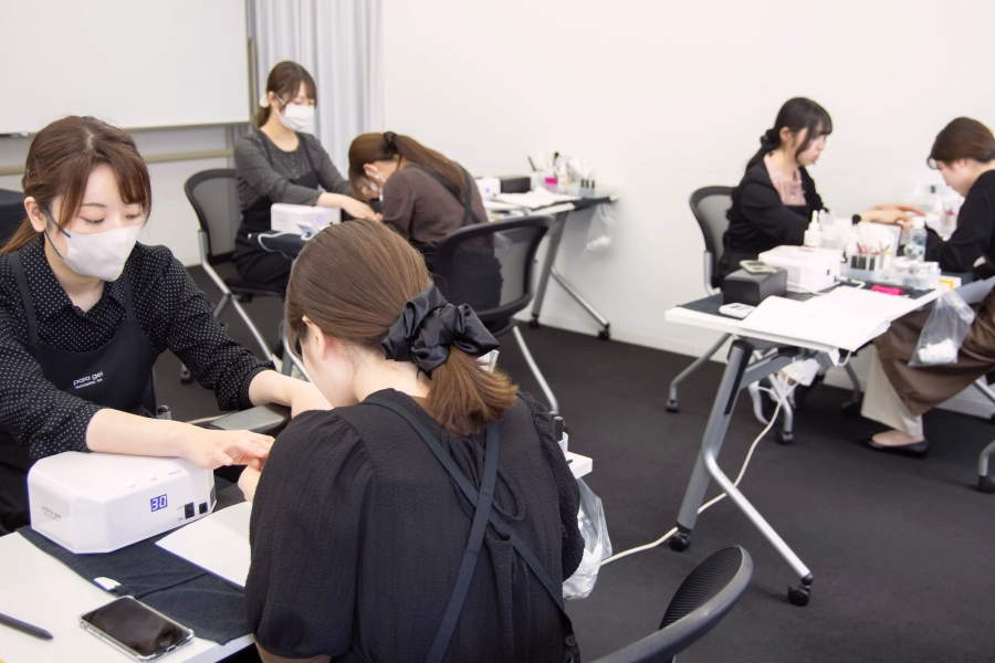 自社アカデミー定期セミナー｜技術とサロン運営の研修